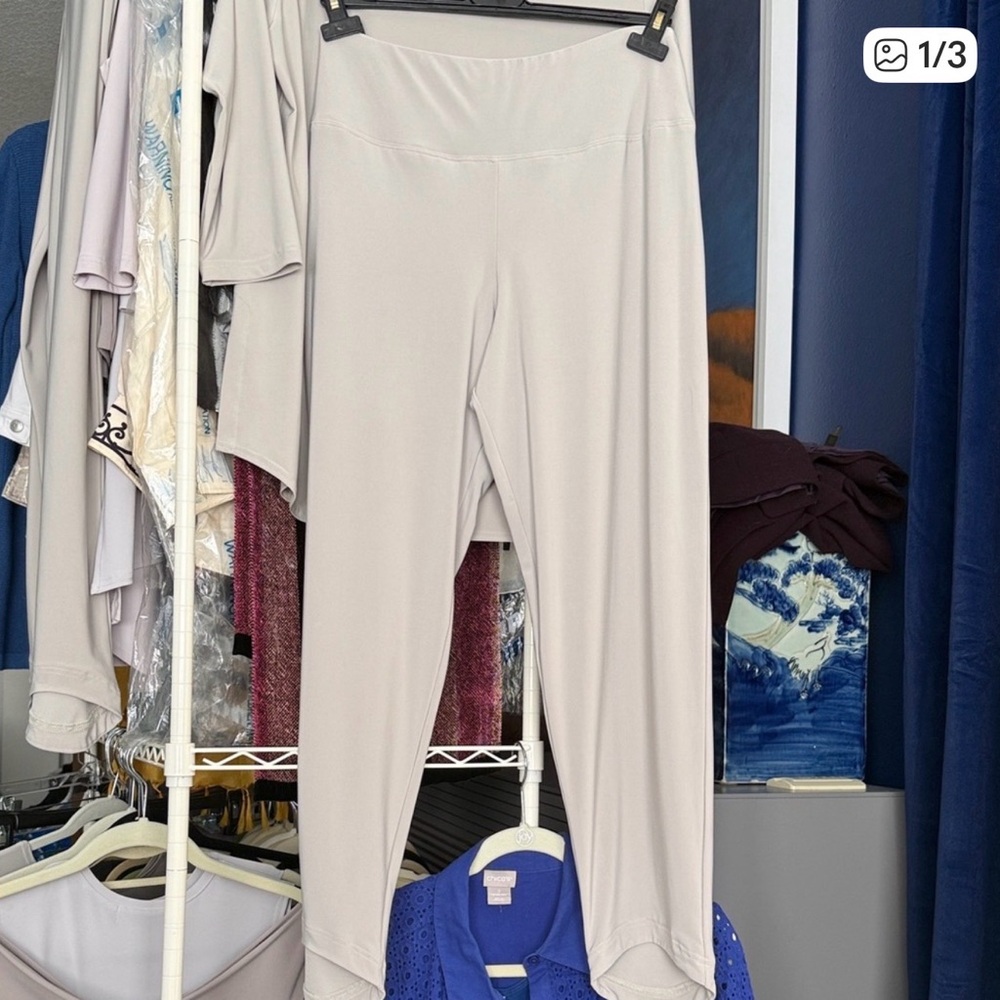 Size 8-10 Sympli pants - stretchy - full length - like new